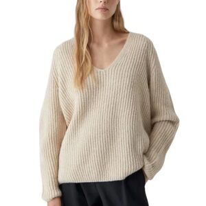 Closed Royal Baby Alpaca Sweater V Neck Oversized in Nude